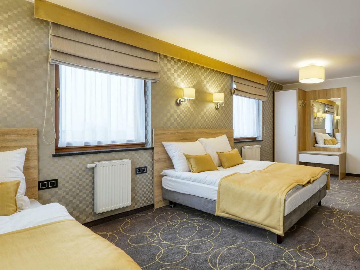 Hotel Antek Zlinice Exteriör bild